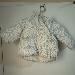 GAP Baby Cream and Gray Patterned Jacket Size 12-18 months